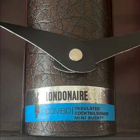 Vintage Portable Pub Londonaire Barware Set PRICE IS NOW FIRM NO OFFERS PLEASE - Picture 3 of 12